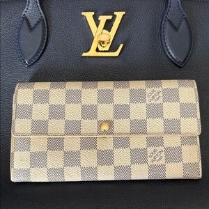 Louis Vuitton Damier Azur Sarah Wallet